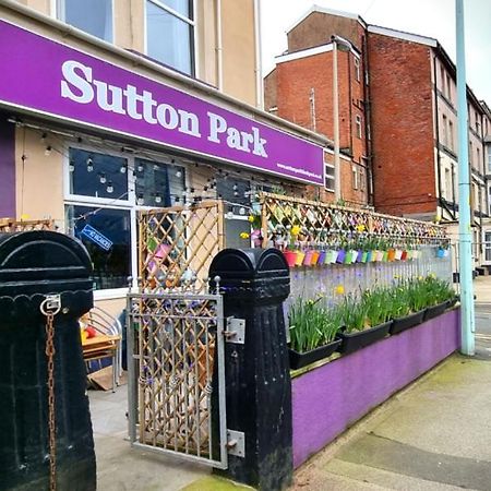 Sutton Park Guest House Blackpool Bagian luar foto