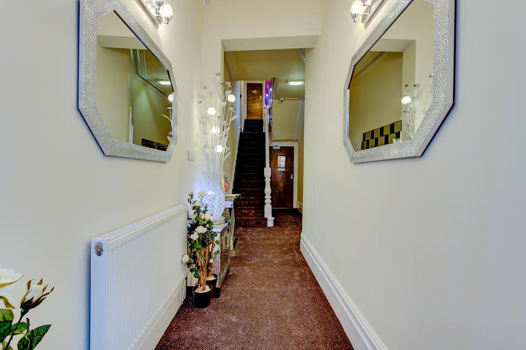 Sutton Park Guest House Blackpool Bagian luar foto