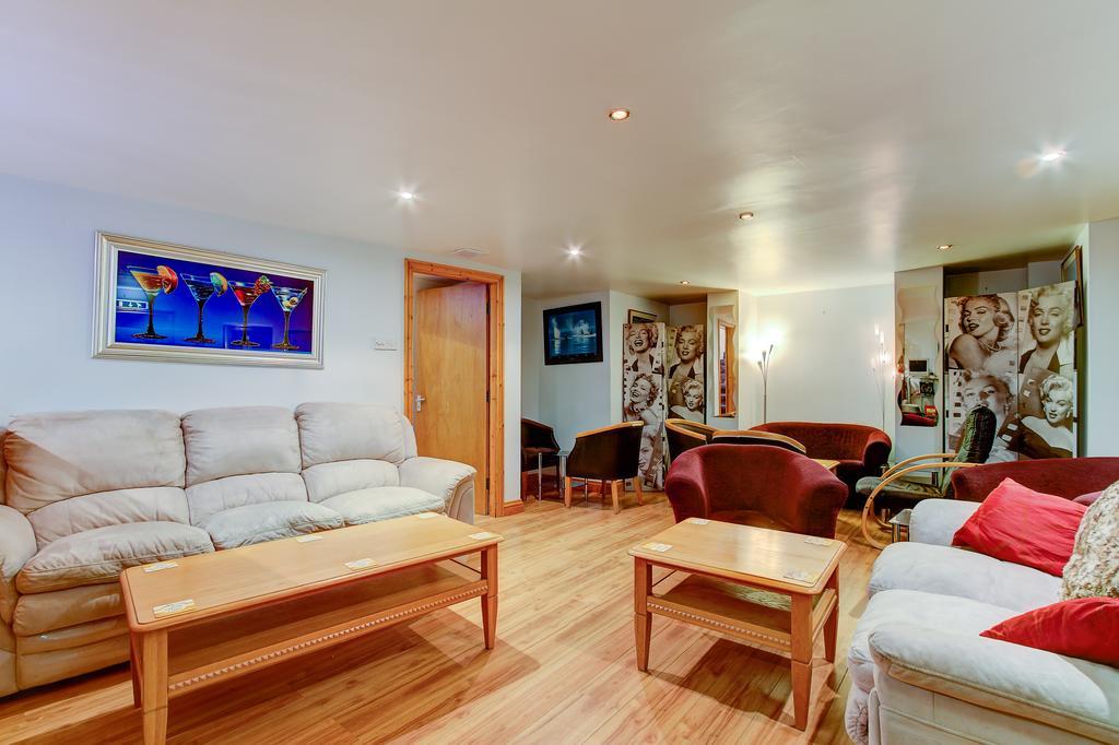 Sutton Park Guest House Blackpool Bagian luar foto
