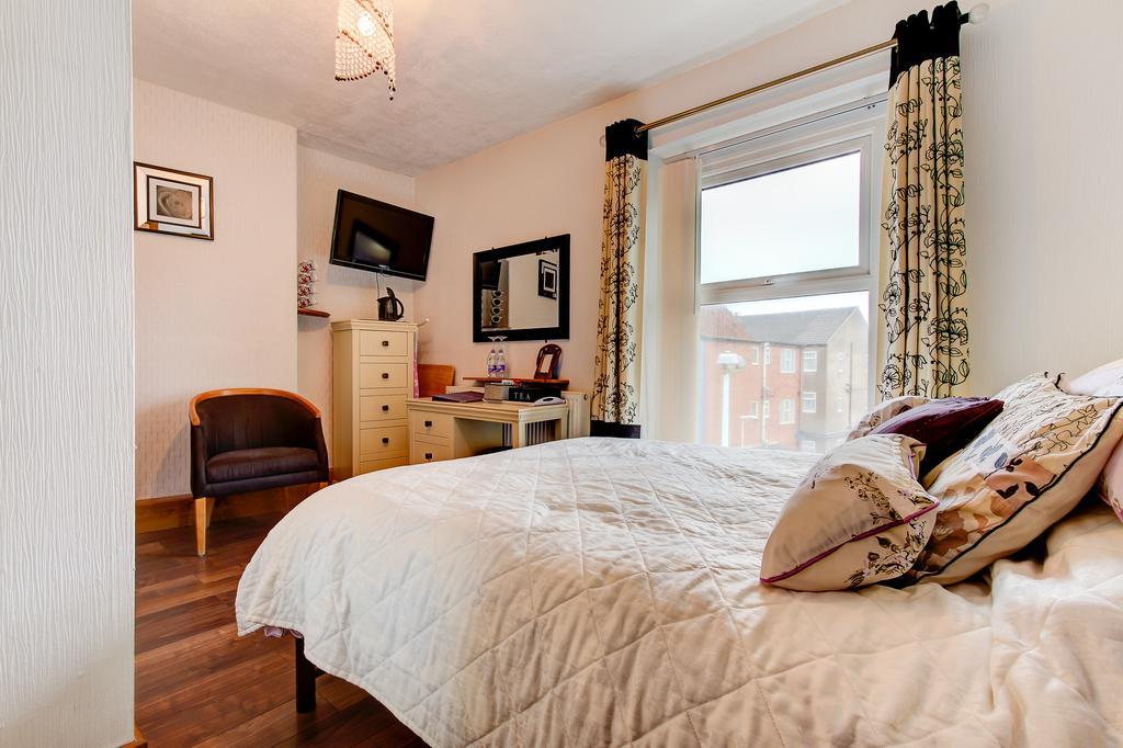Sutton Park Guest House Blackpool Bagian luar foto