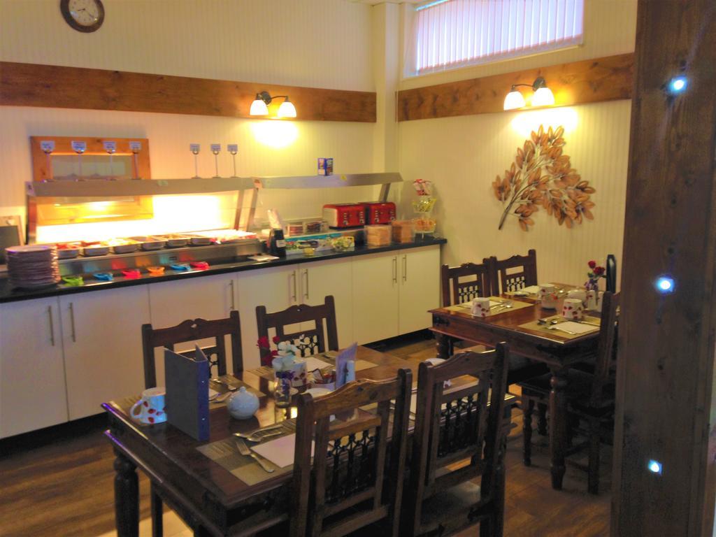 Sutton Park Guest House Blackpool Bagian luar foto