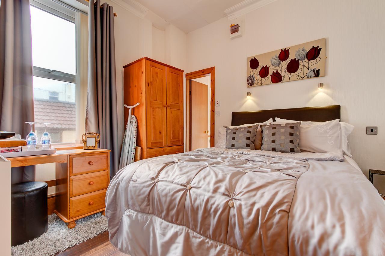Sutton Park Guest House Blackpool Bagian luar foto